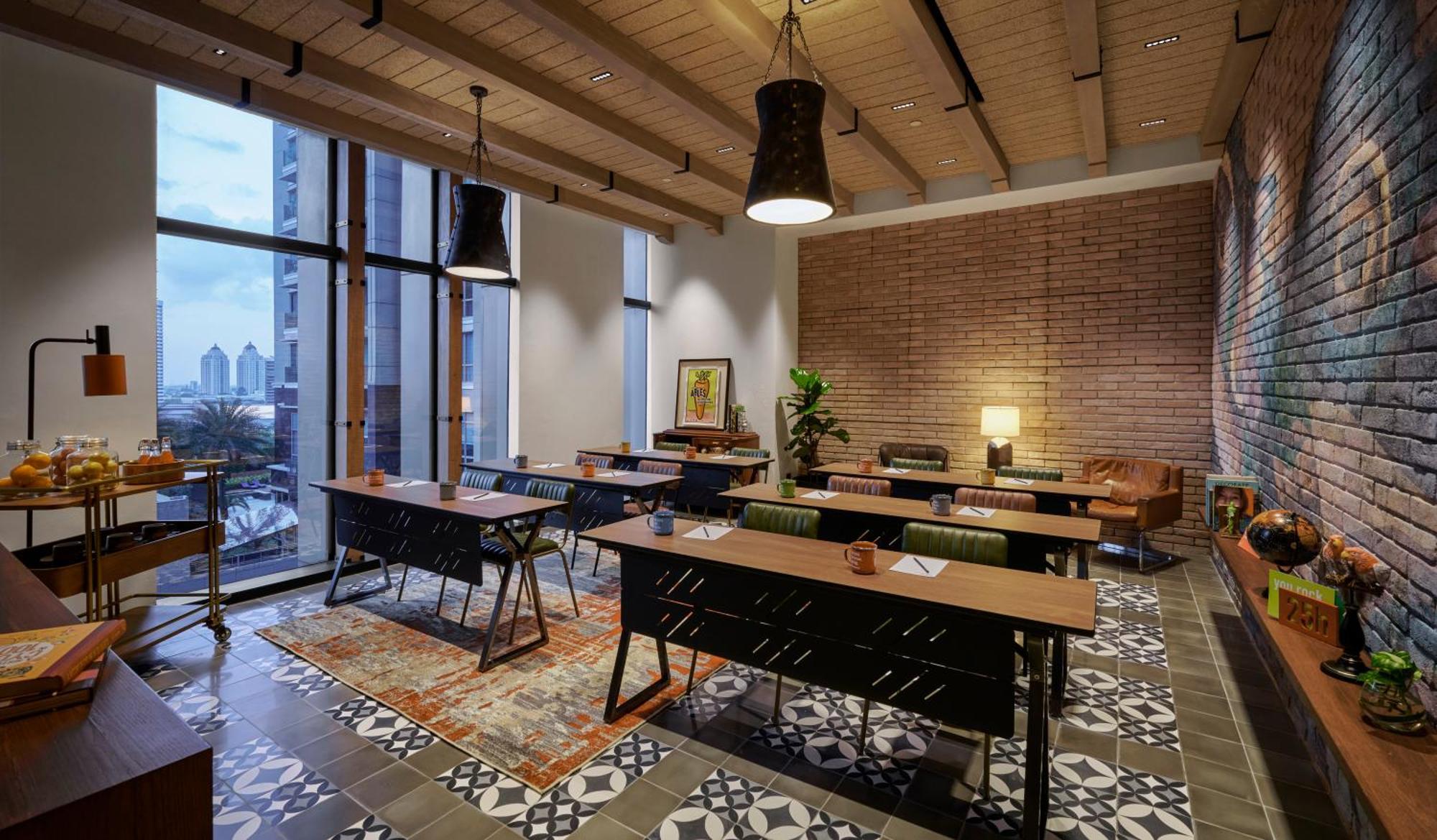 25Hours Hotel Jakarta The Oddbird Екстериор снимка
